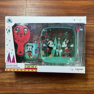 Disney Hot Cocoa Gift Set